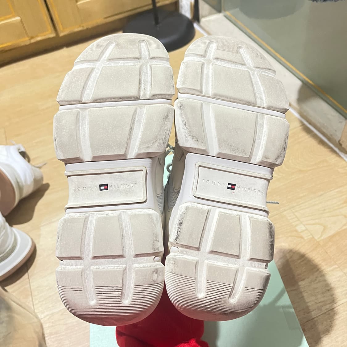 (240mm) 타미힐피거 청키 스니커즈 상품이미지5