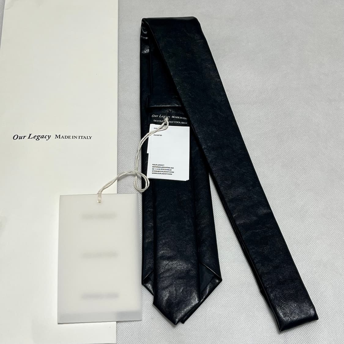 아워레가시 26ss 레더 넥타이/블랙 상품이미지1