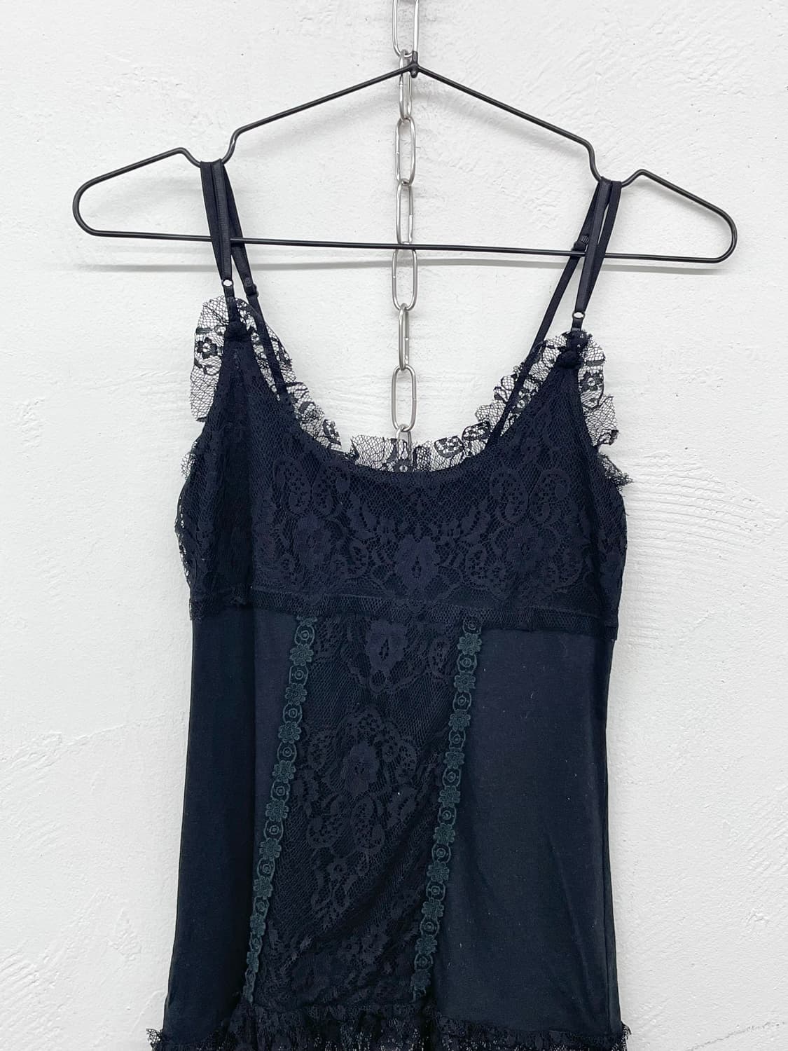 블랙 레이스 디테일 슬리브리스  상품이미지5