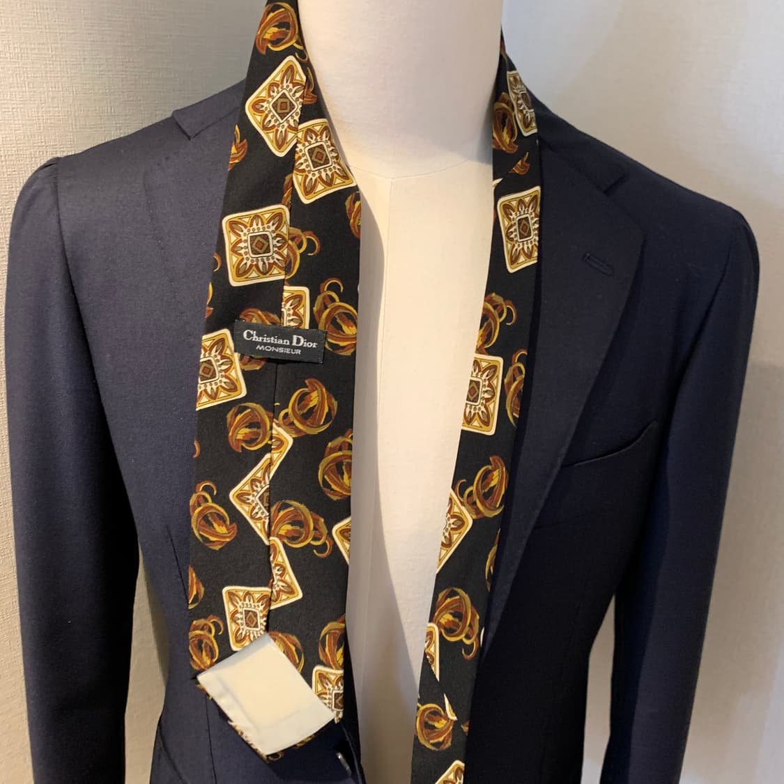 크리스찬 디올(Dior) 블랙 기하학적패턴 명품넥타이 100실크 A+ 상품이미지2