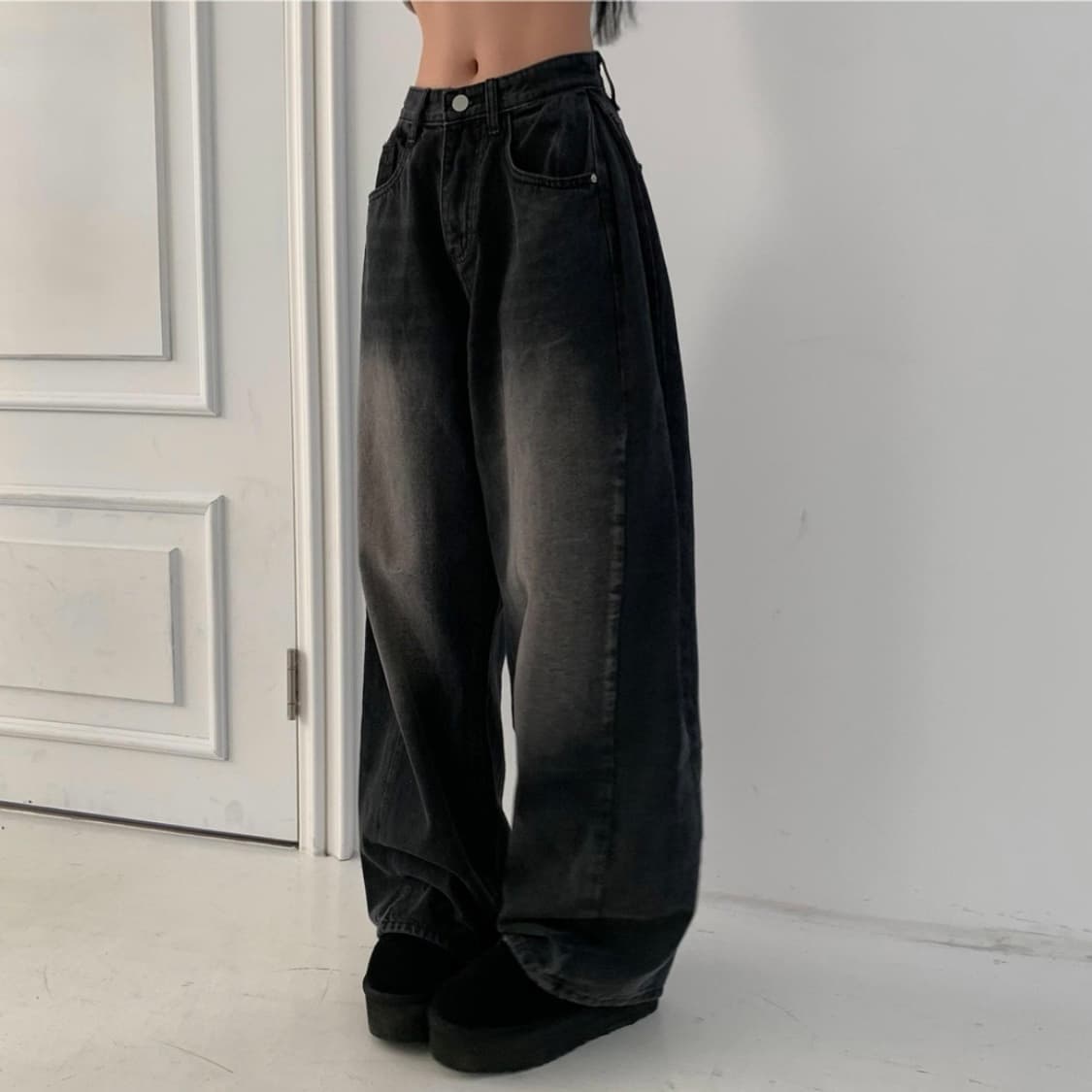 핀턱 와이드 팬츠 상품이미지1