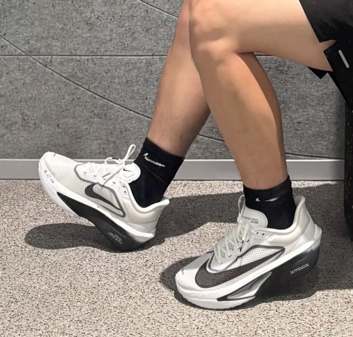 새상품) 나이키 줌플라이6 화이트플래티넘 230mm 상품이미지7