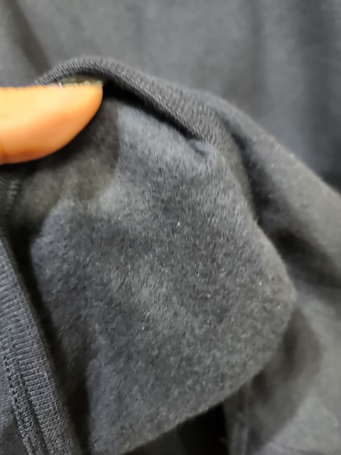 847) 아르마니 주니어 기모 티셔츠 상품이미지5