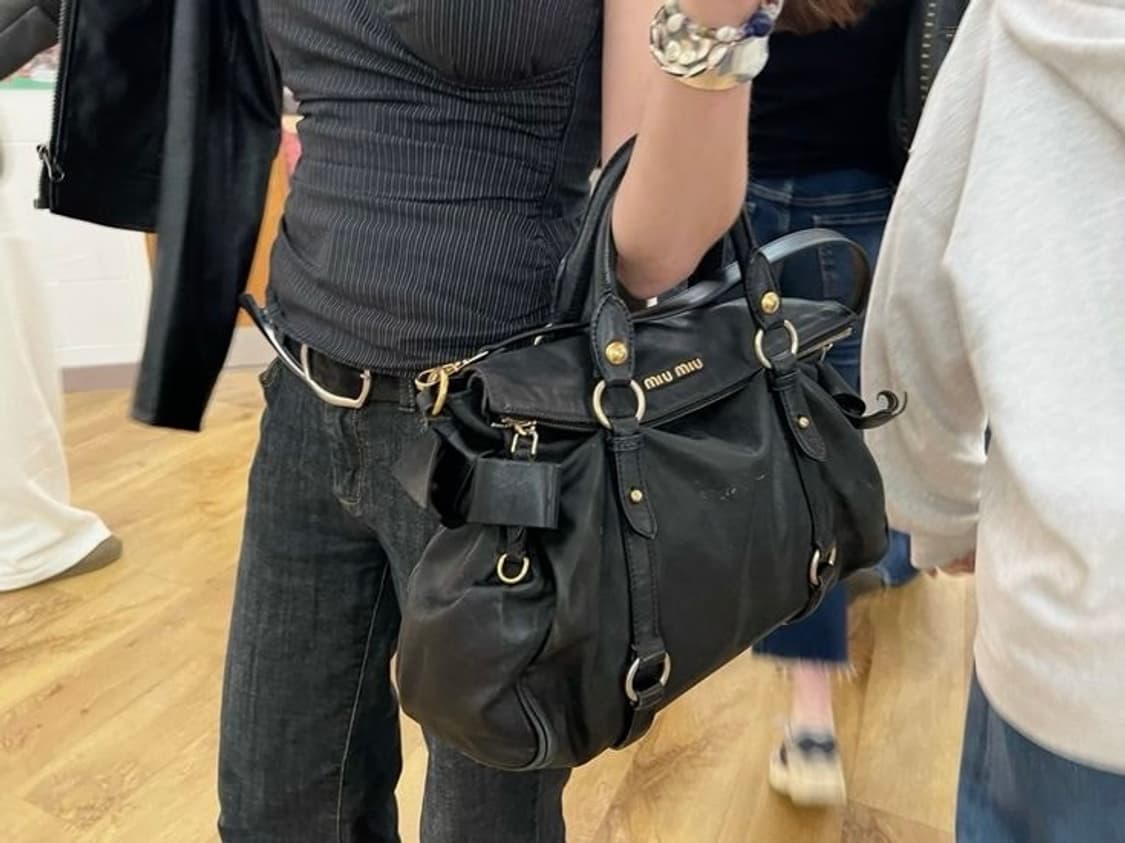 미우미우 비텔로 럭스 보우 사첼백 상품이미지9