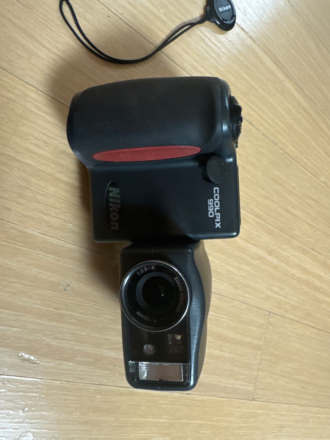 빈티지 디카 니콘 990 팝니다 상품이미지1