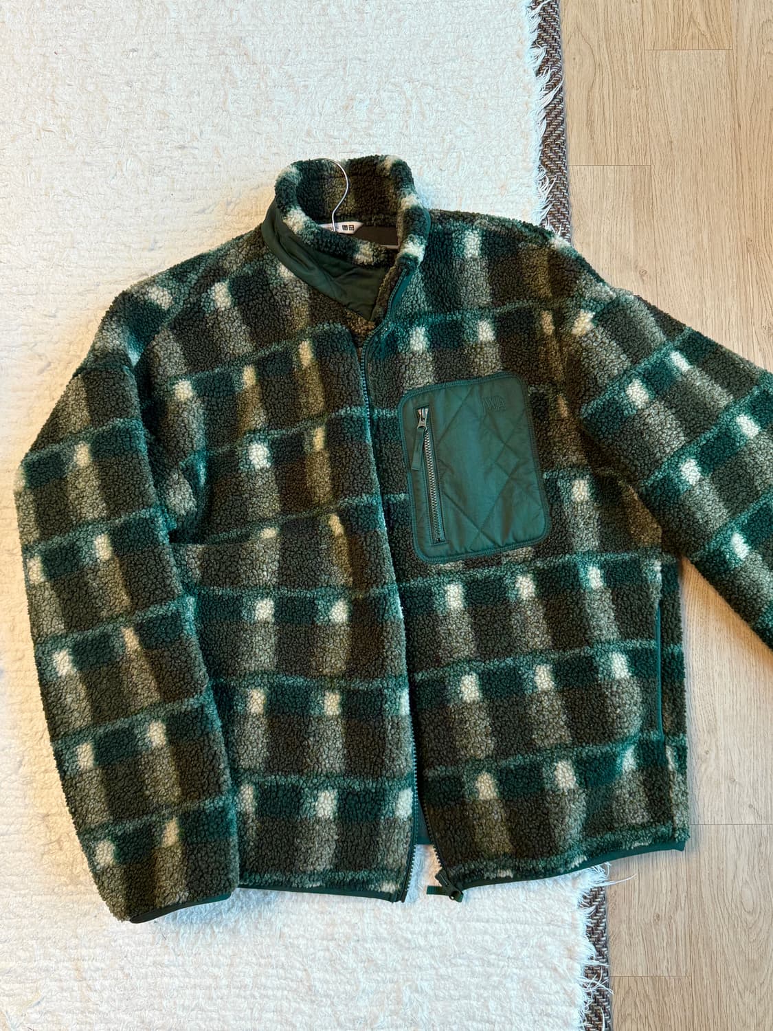 유니클로 jw앤더슨 후리스 L 상품이미지1