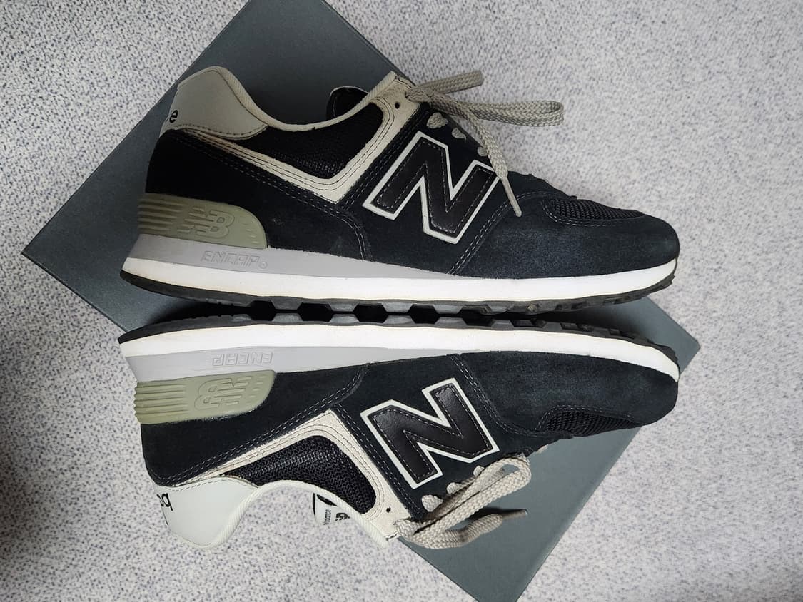 뉴발란스 574 클래식 블랙 265 사이즈  상품이미지4