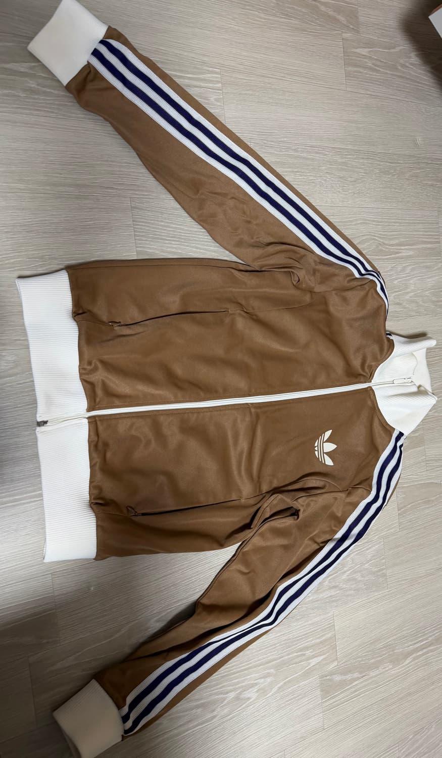 아디다스 아디컬러 헤리티지 나우 스트라이프 트랙탑 상품이미지3