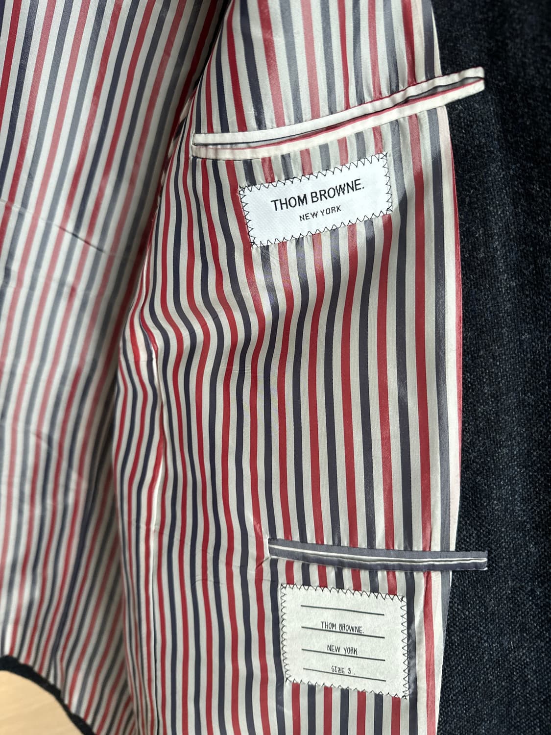 톰브라운 자켓 3사이즈 오버핏 상품이미지3