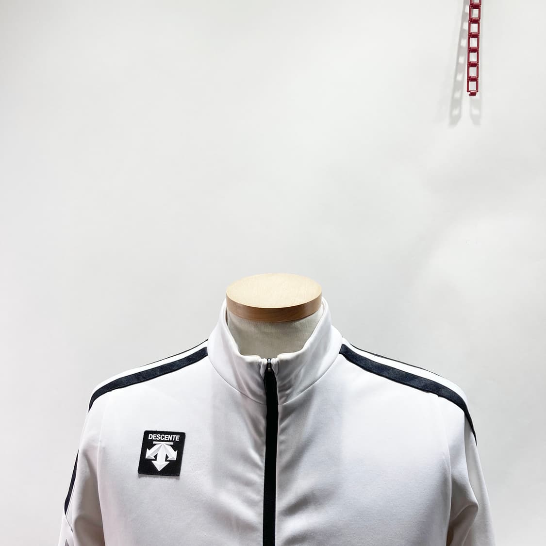 데상트 쥬니어트레이닝집업 150 진스센스  상품이미지2