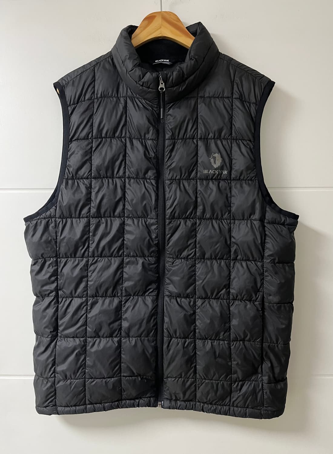 블랙야크 경량패딩 조끼 상품이미지1