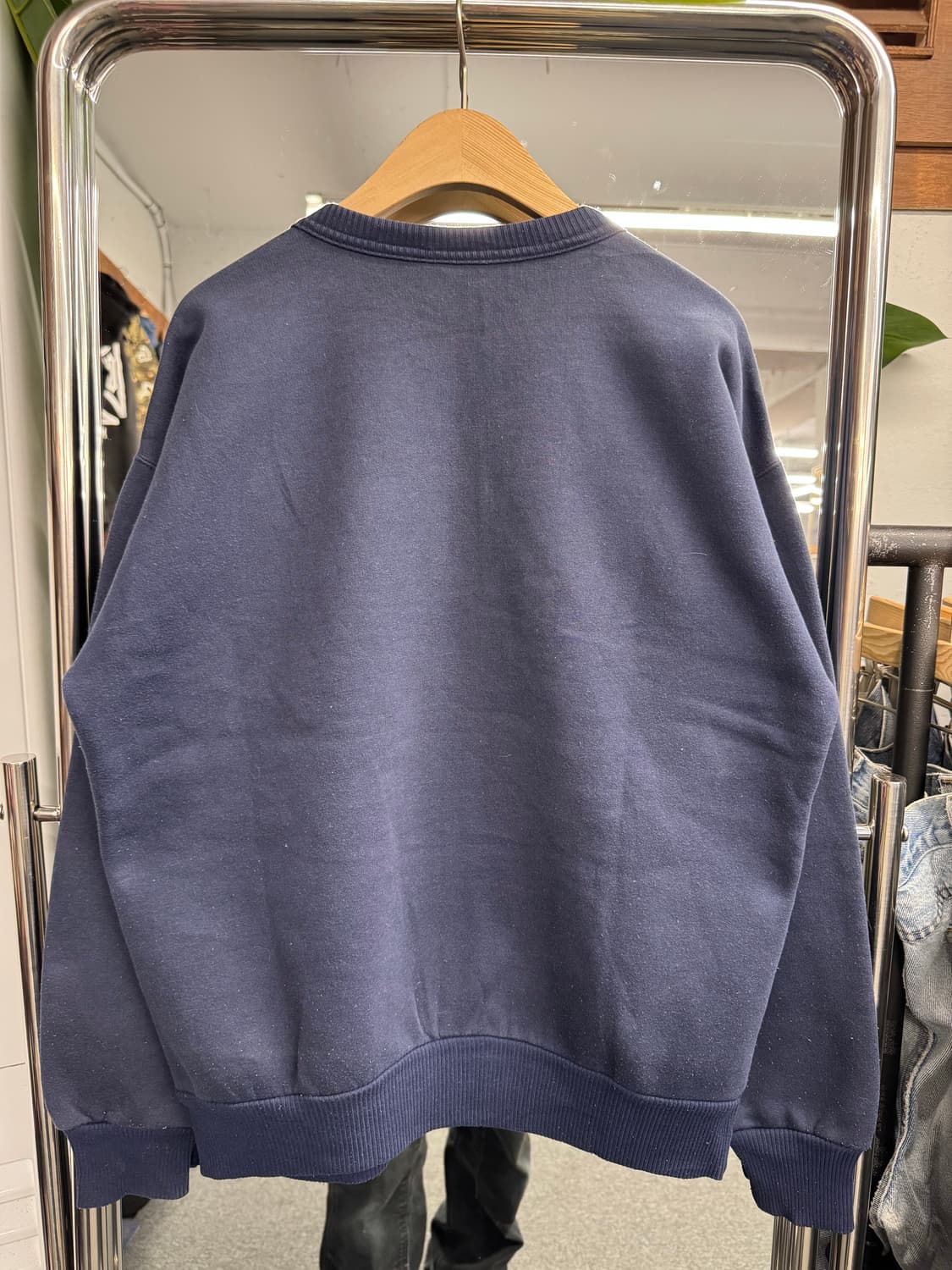 Marshlands 빈티지 네이비 자수 프린팅 스웻셔츠 상품이미지4