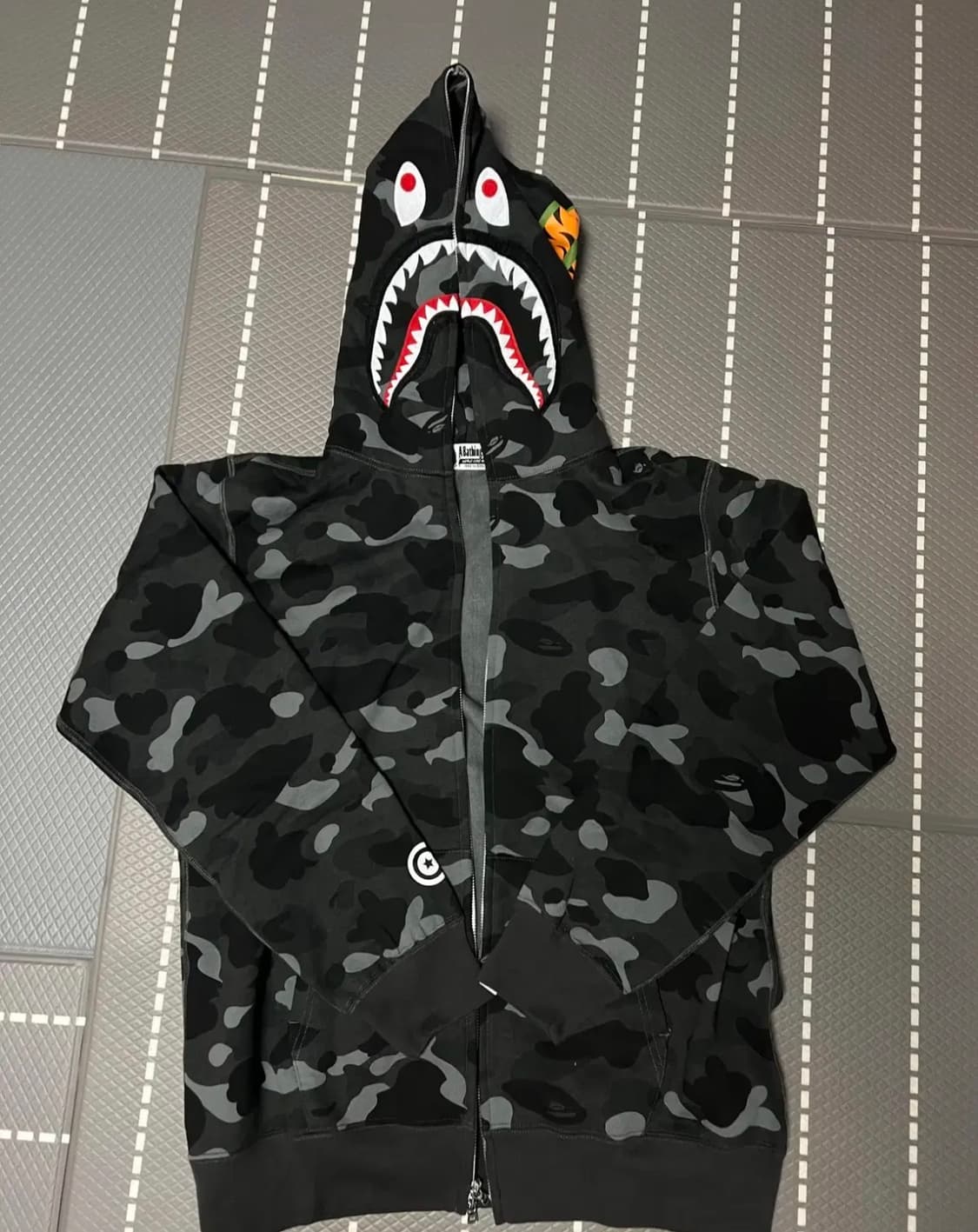 베이프 샤크후드 흑계 XL 새상품 상품이미지1