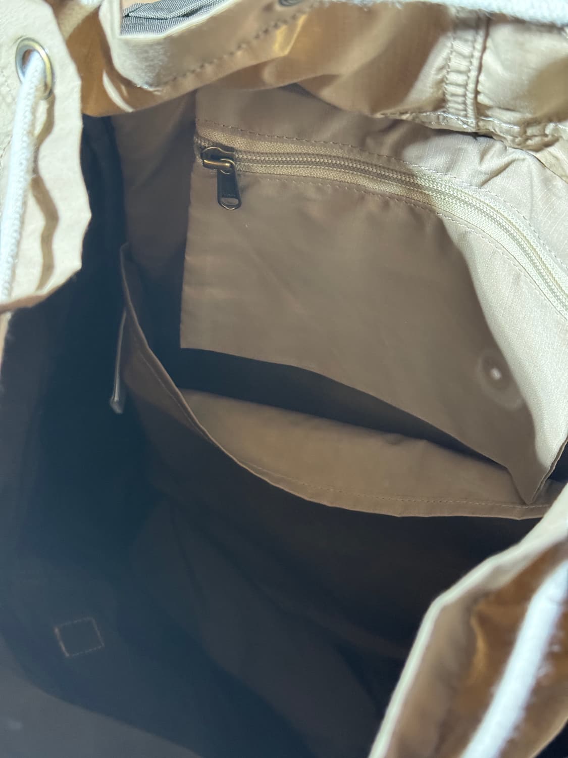 피엘라벤 ovik 20L 백팩 (피엘라벤 왁스코팅 됨) 상품이미지8