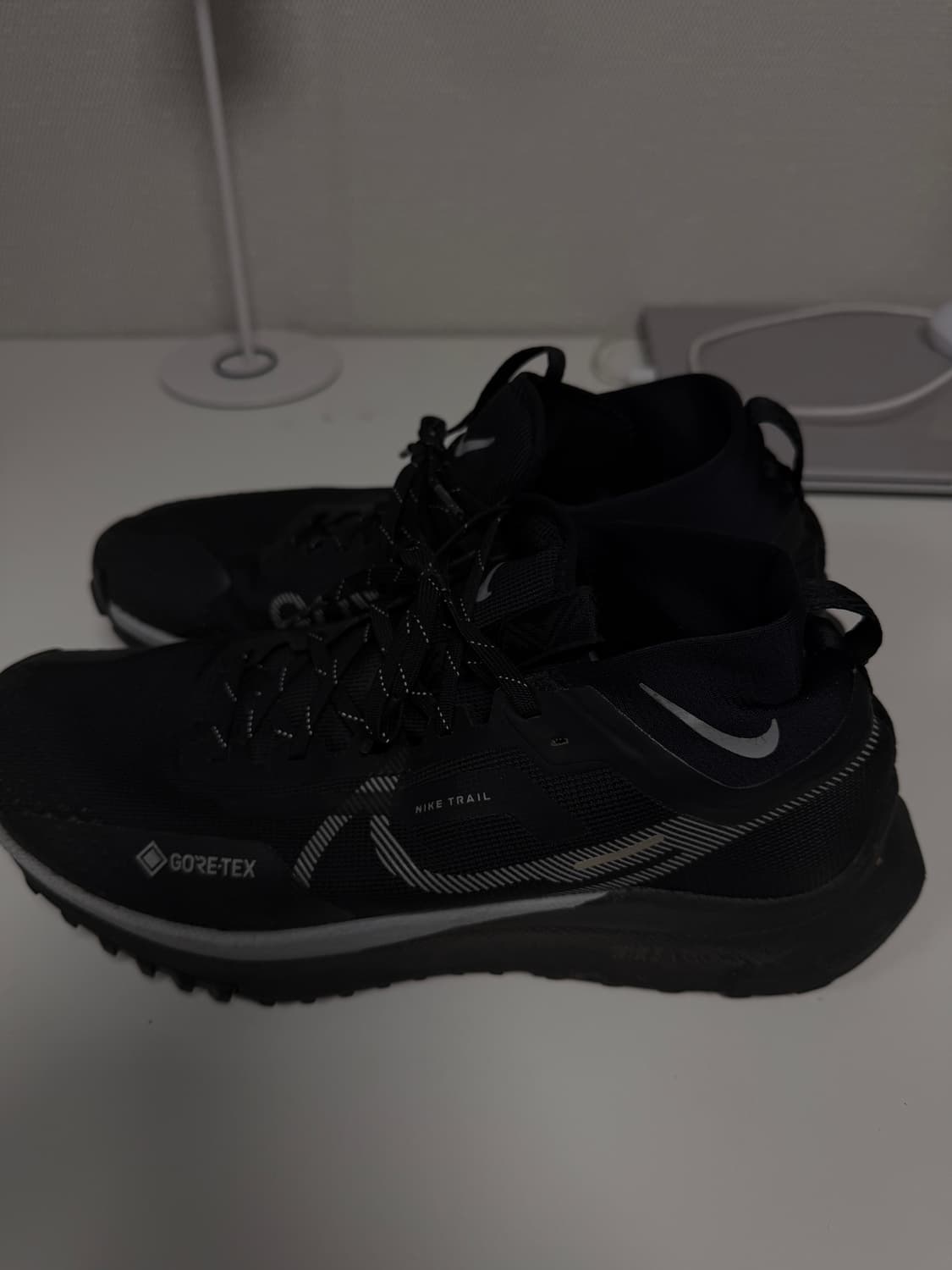 나이키 리액트 페가수스 트레일 4 고어텍스 블랙 울프 그레이 280 상품이미지2