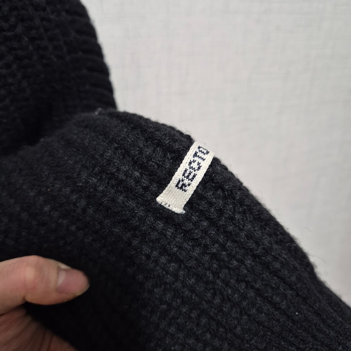 렉토 청키 울 블랙 가디건 상품이미지2