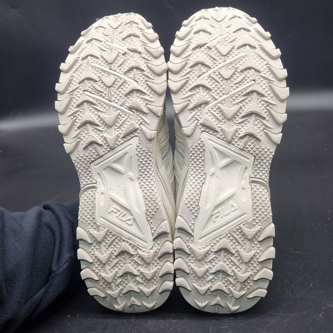 휠라 트레일 남성런닝화270 상품이미지3