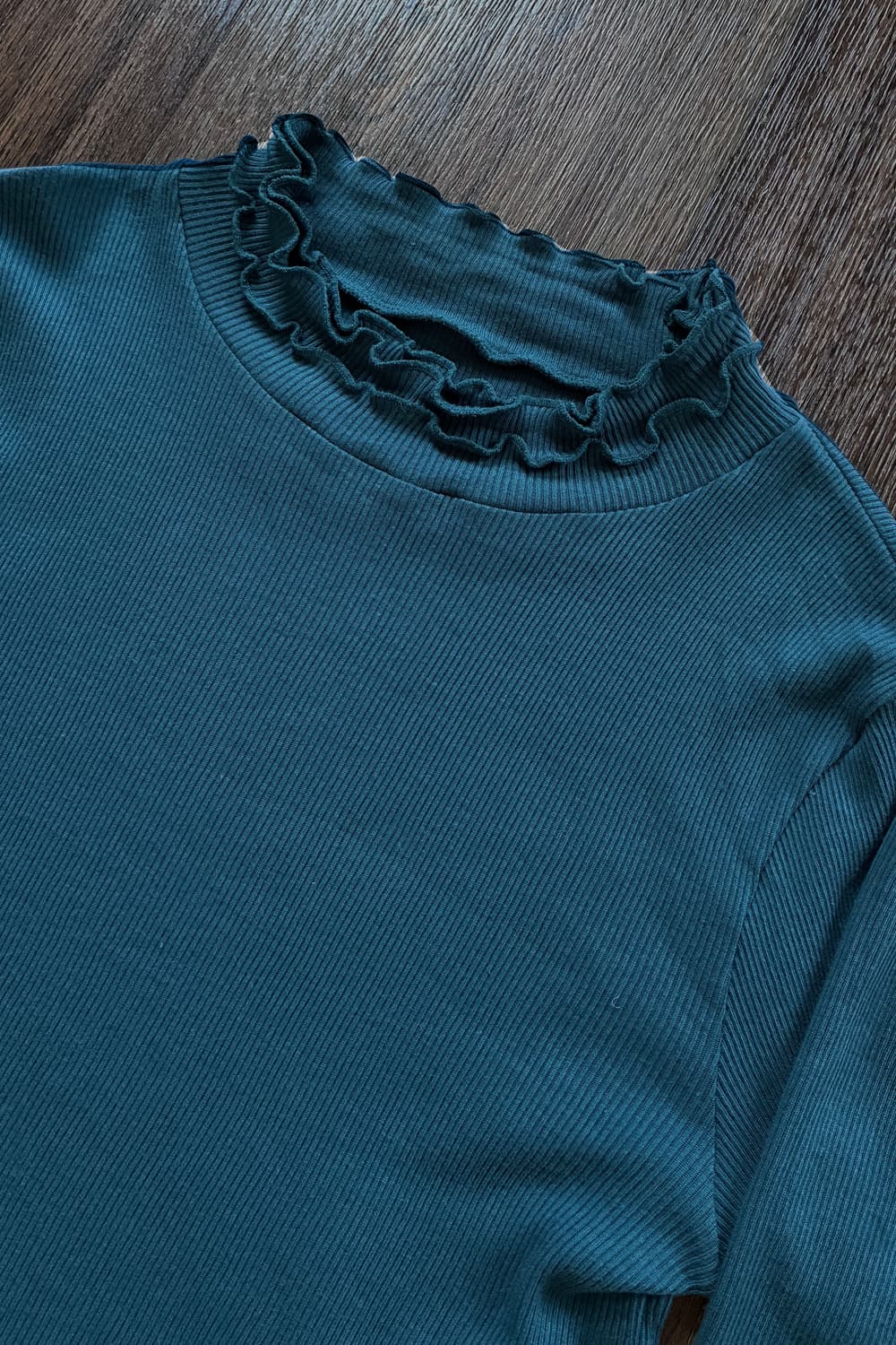 Mock Neck Frill Top 상품이미지6