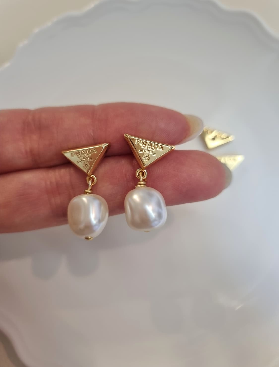 프라다 업사이클링 진주 귀걸이 상품이미지5