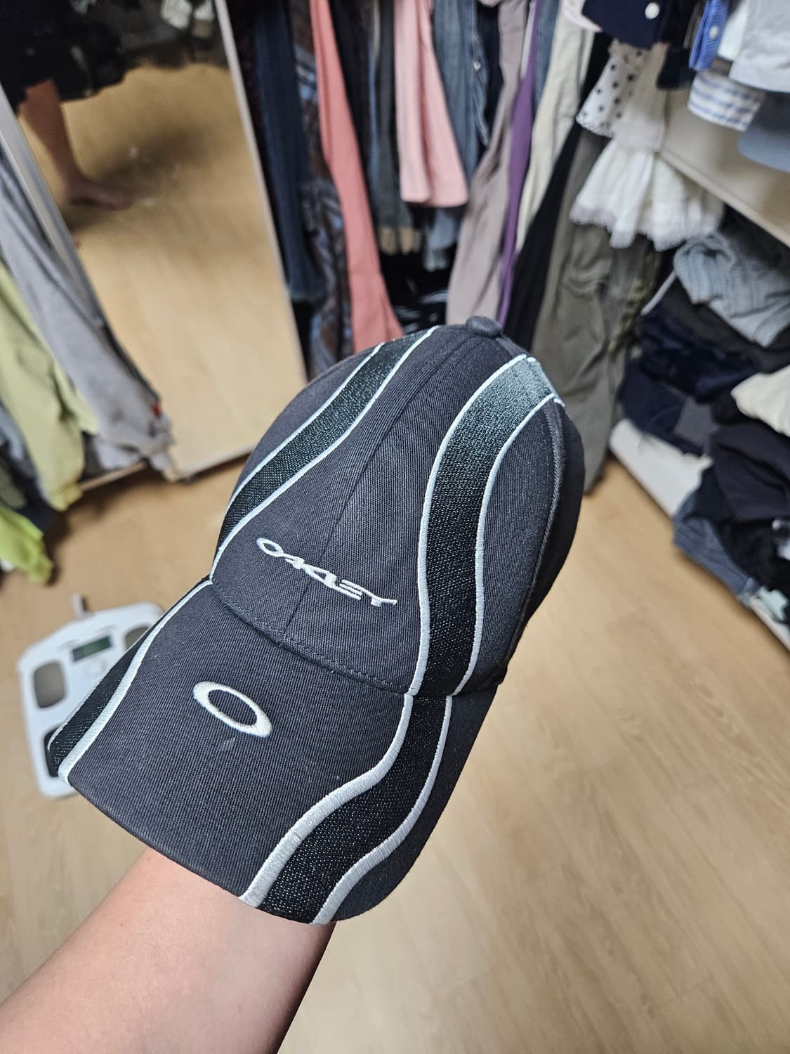 오클리 웨이브 캡 블래강웃 L/XL 상품이미지1