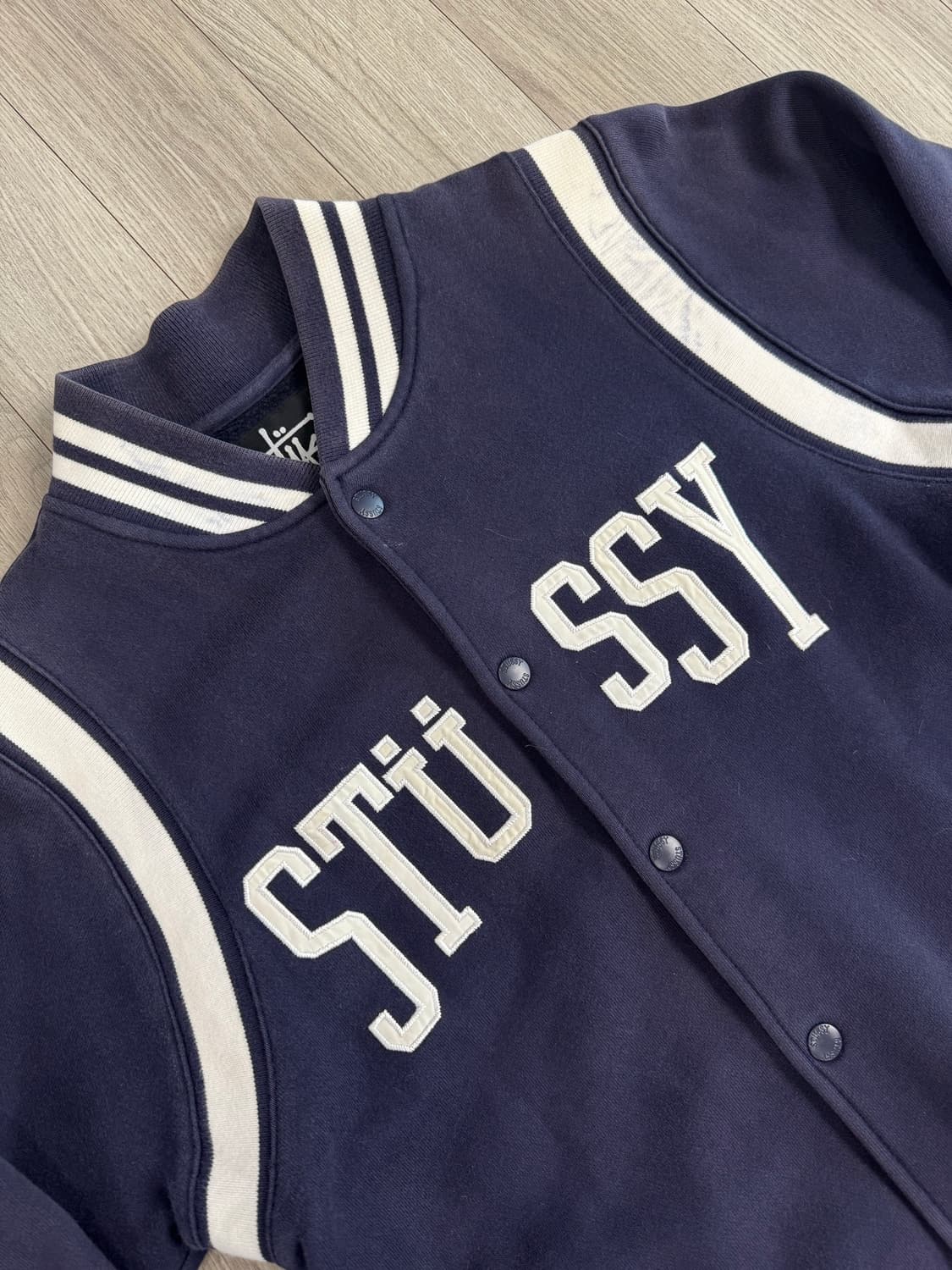 스투시 네이비 바시티 자켓 상품이미지4