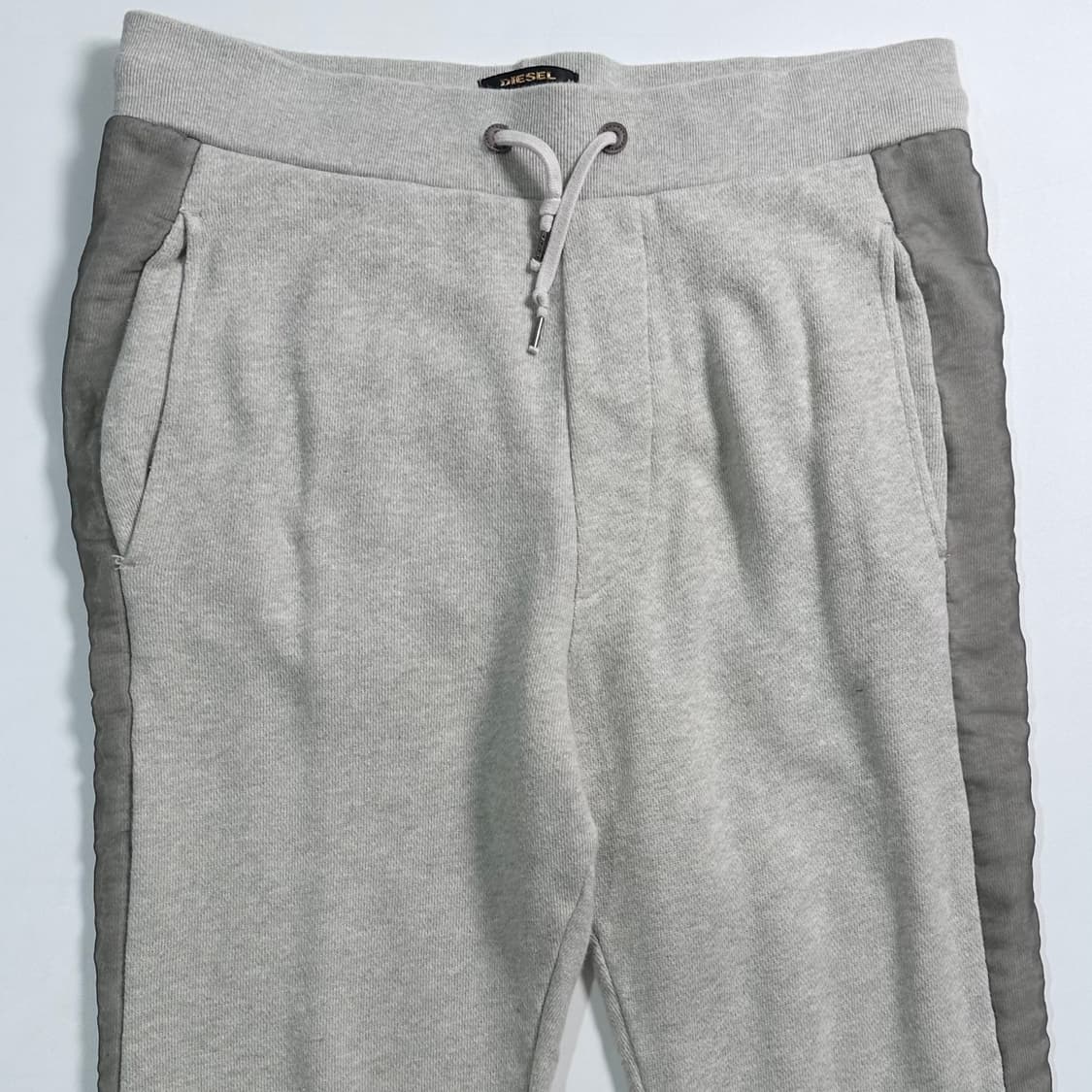 디젤 사이드 시스루디테일 스웻 팬츠 상품이미지2