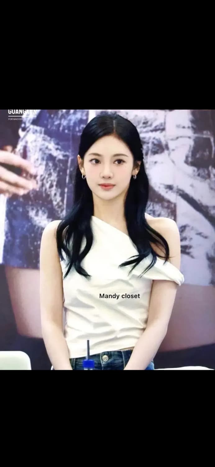 비데블 드레이프 오프숄더 탱크 탑 화이트(닝닝님 착용) 상품이미지1
