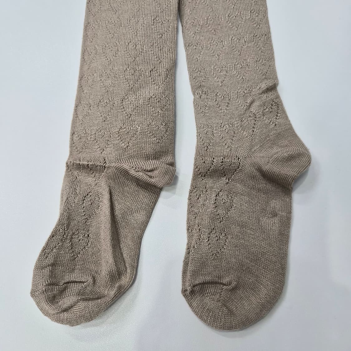 꾸레쥬 모카베이지 하트펀칭 니트 타이즈 상품이미지3