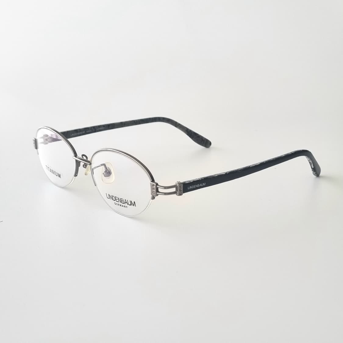 데드스탁 독일 명품LINDENBAUM 고품격 티타늄 안경테  상품이미지4