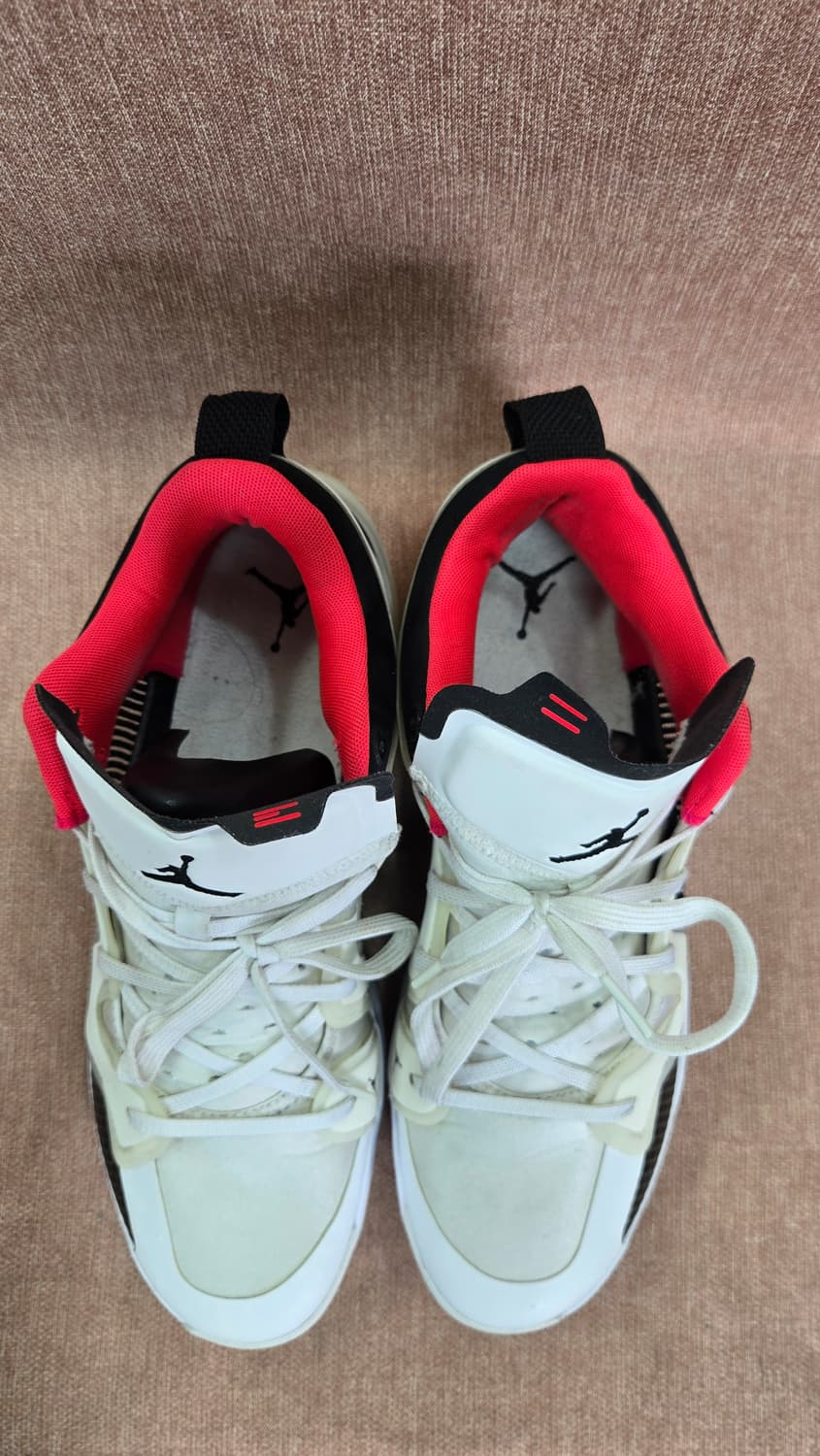 나이키 조던 정품 305mm- 37로우 농구화 흰검빨 상품이미지2