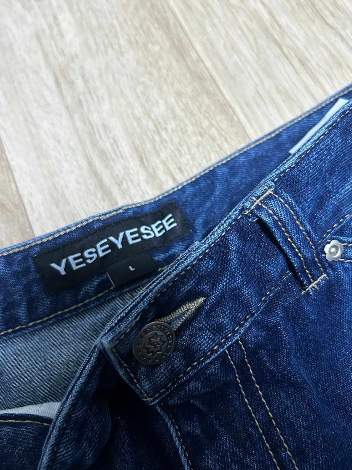 예스아이씨 플라워 리벳 데님 팬츠 상품이미지2