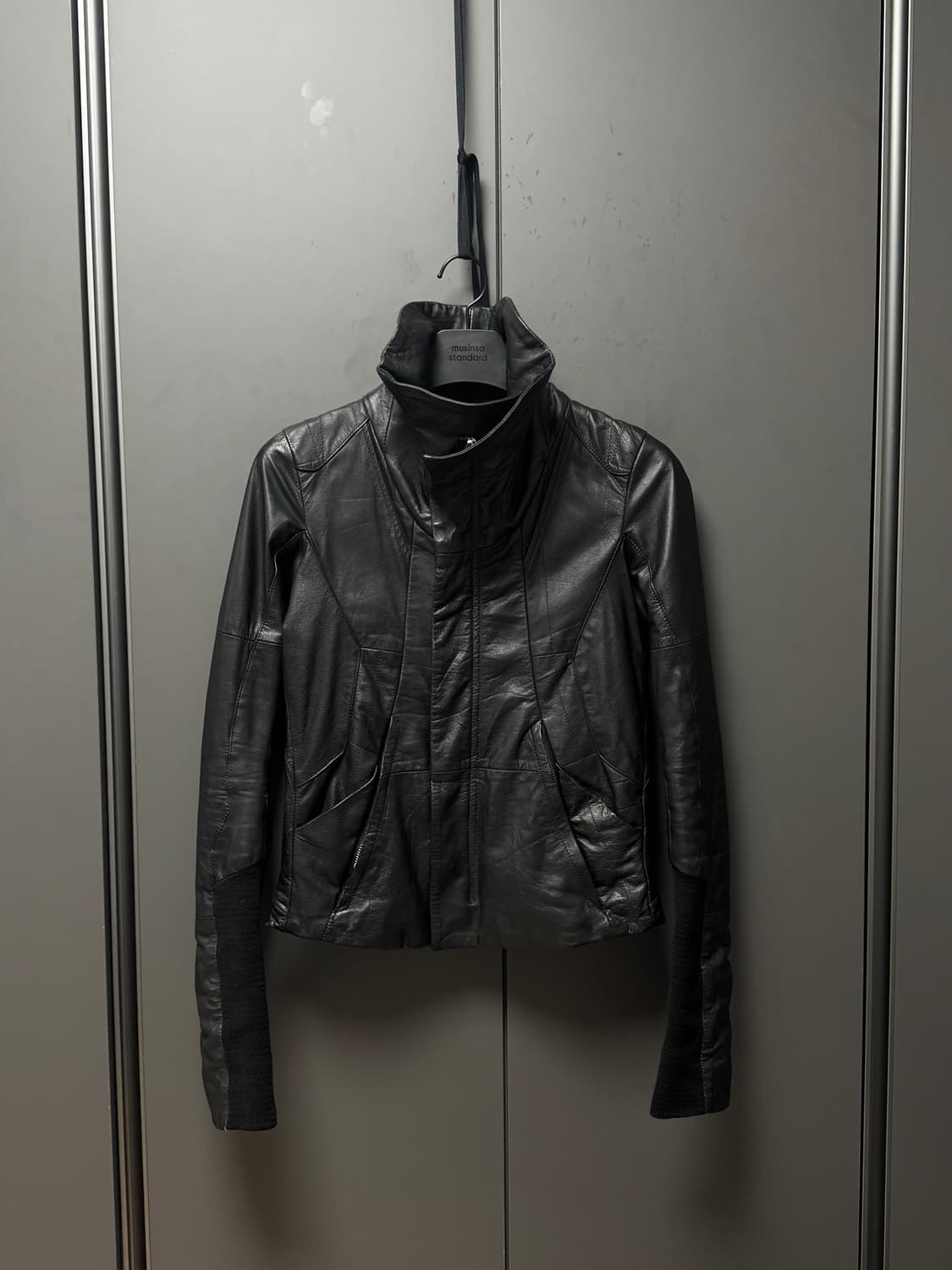 Ekam 비대칭 레더 자켓 상품이미지1