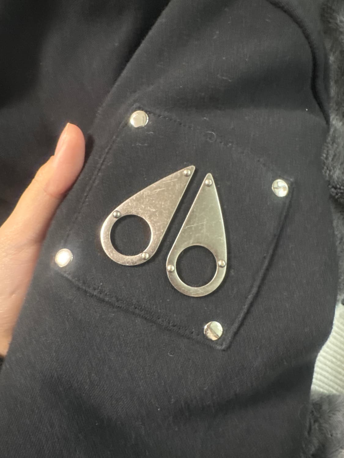 정품 인증) 무스너클 버니스웨터 M 상품이미지2