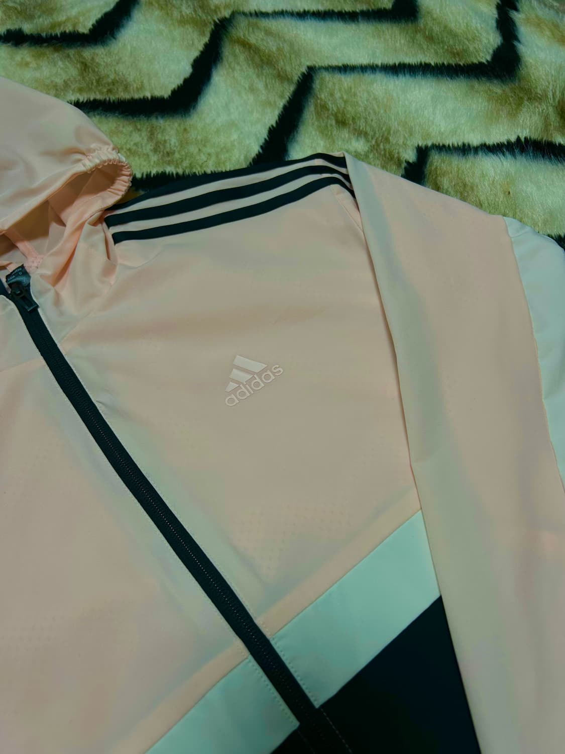 [S]아디다스 퓨처 아이콘 후드 바람막이 자켓/핑크블랙 상품이미지1