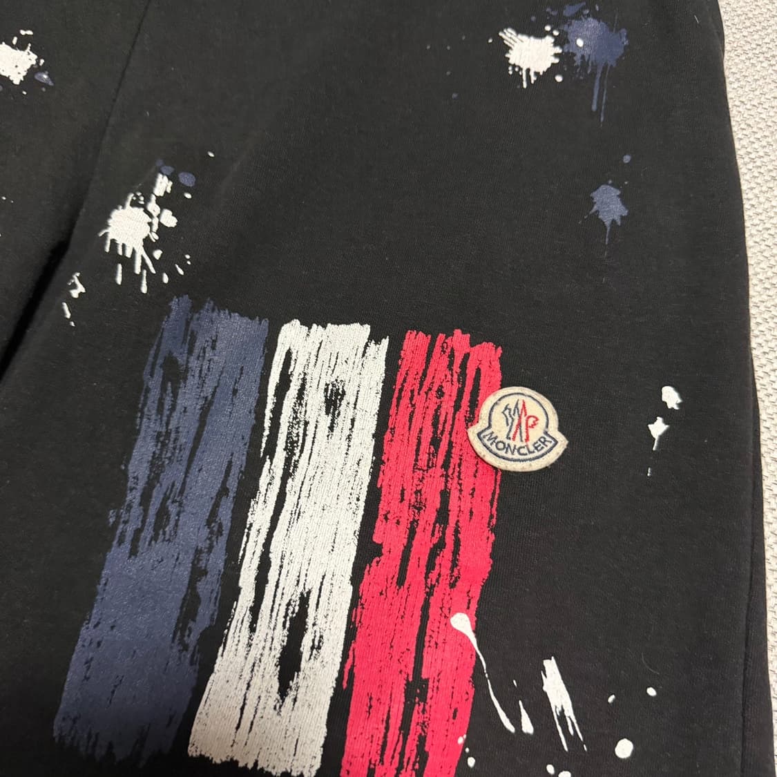 몽클레어 페인팅 반바지 상품이미지2