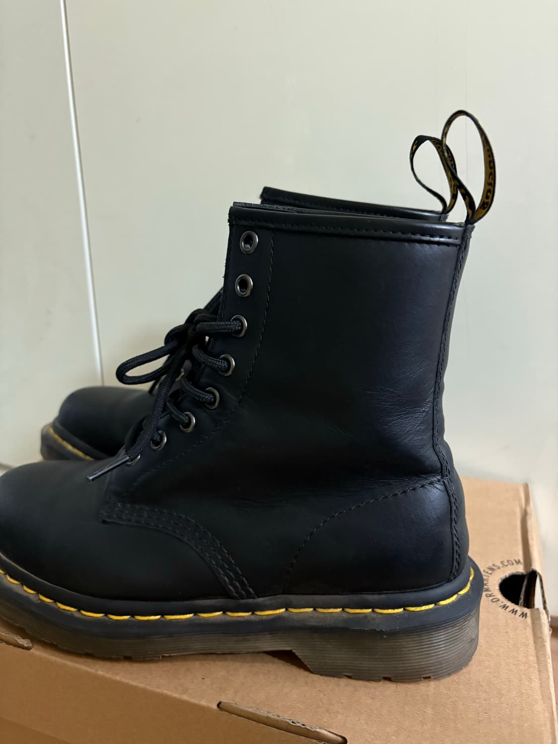 닥터마틴 8홀 상품이미지3