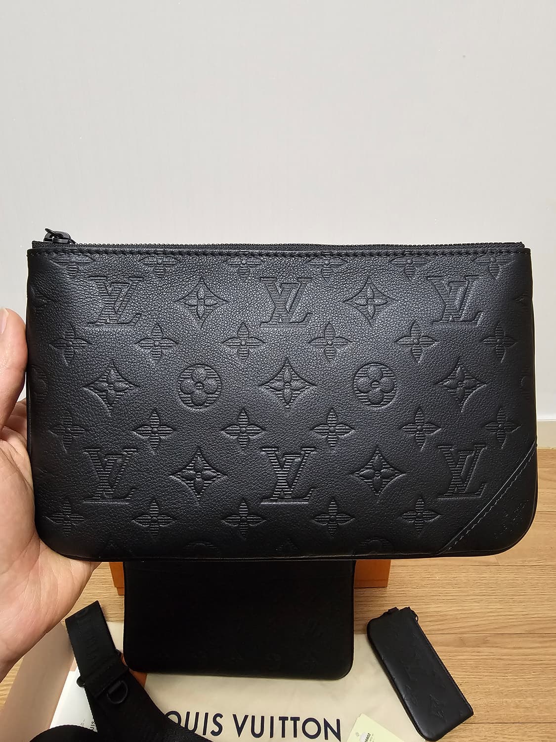 루이비통 올레더 쉐도우 트리오 메신저 크로스백 신형 25년 (새상품) 상품이미지5