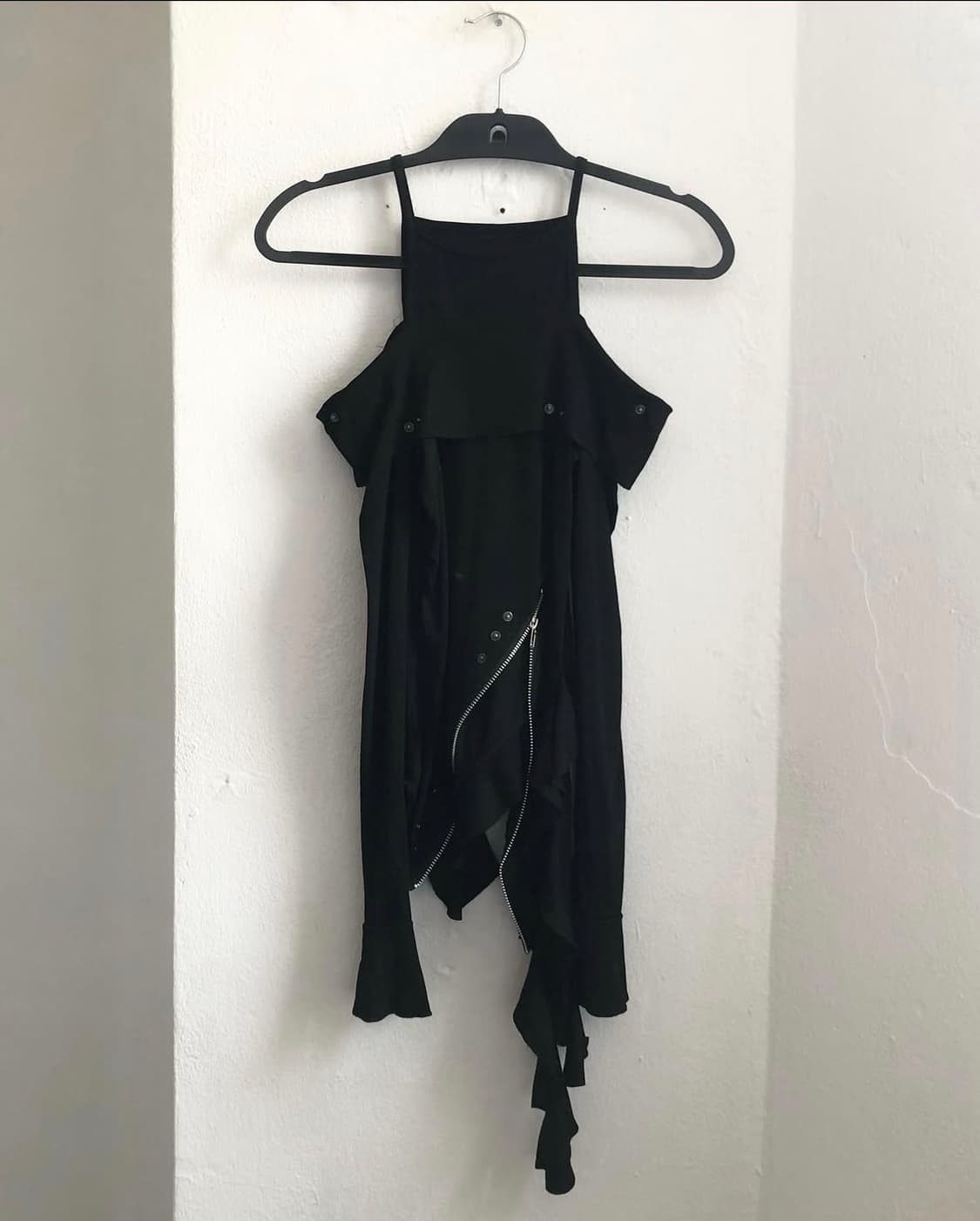 절개포인트 셔링 언발 아카이브 레이어드 스냅버튼 오프숄더 슬리브 상품이미지2