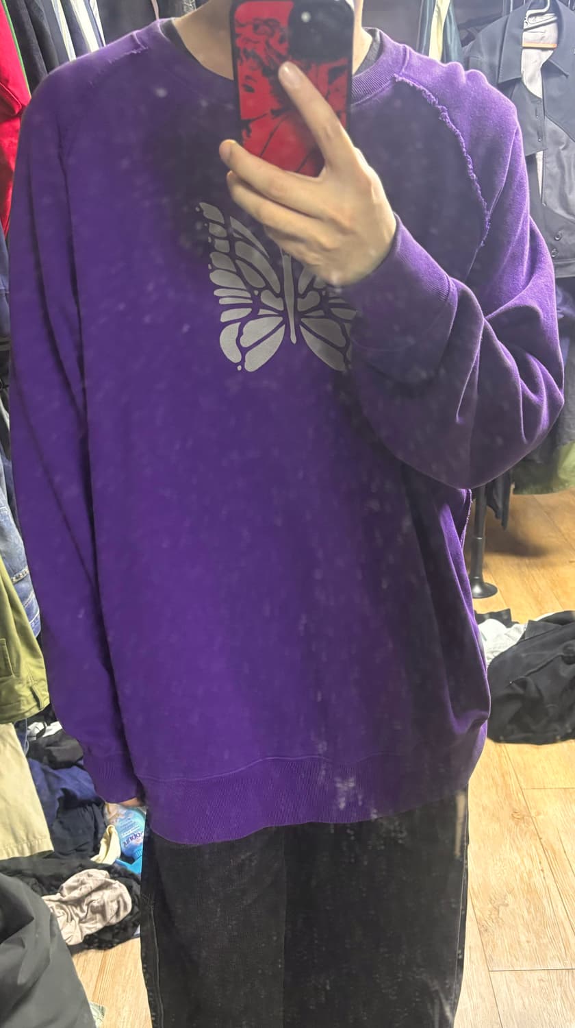 니들즈 로고 오버사이즈 맨투맨 상품이미지2