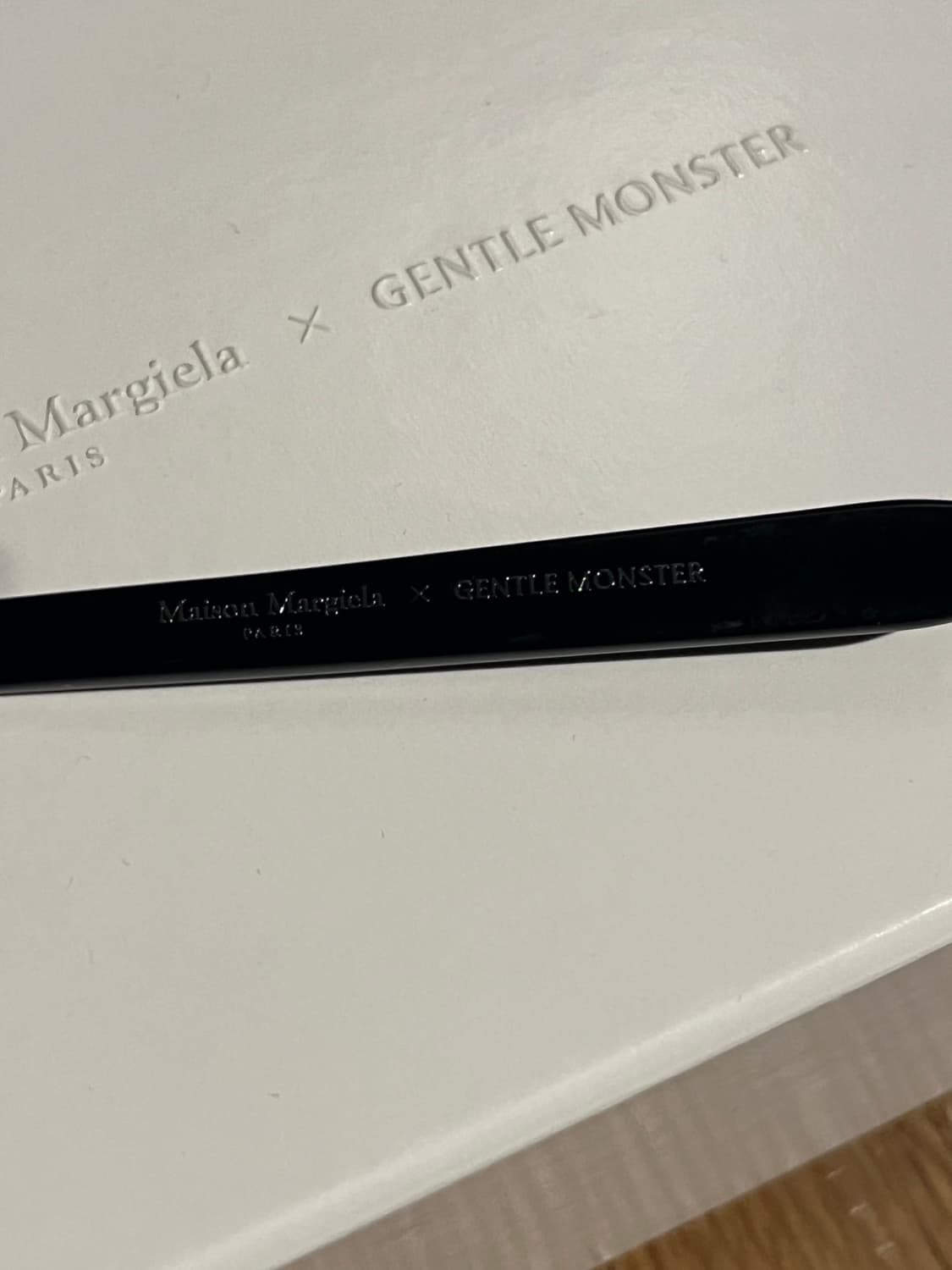젠틀몬스터 X 메종 마르지엘라 mm111 블랙 상품이미지3