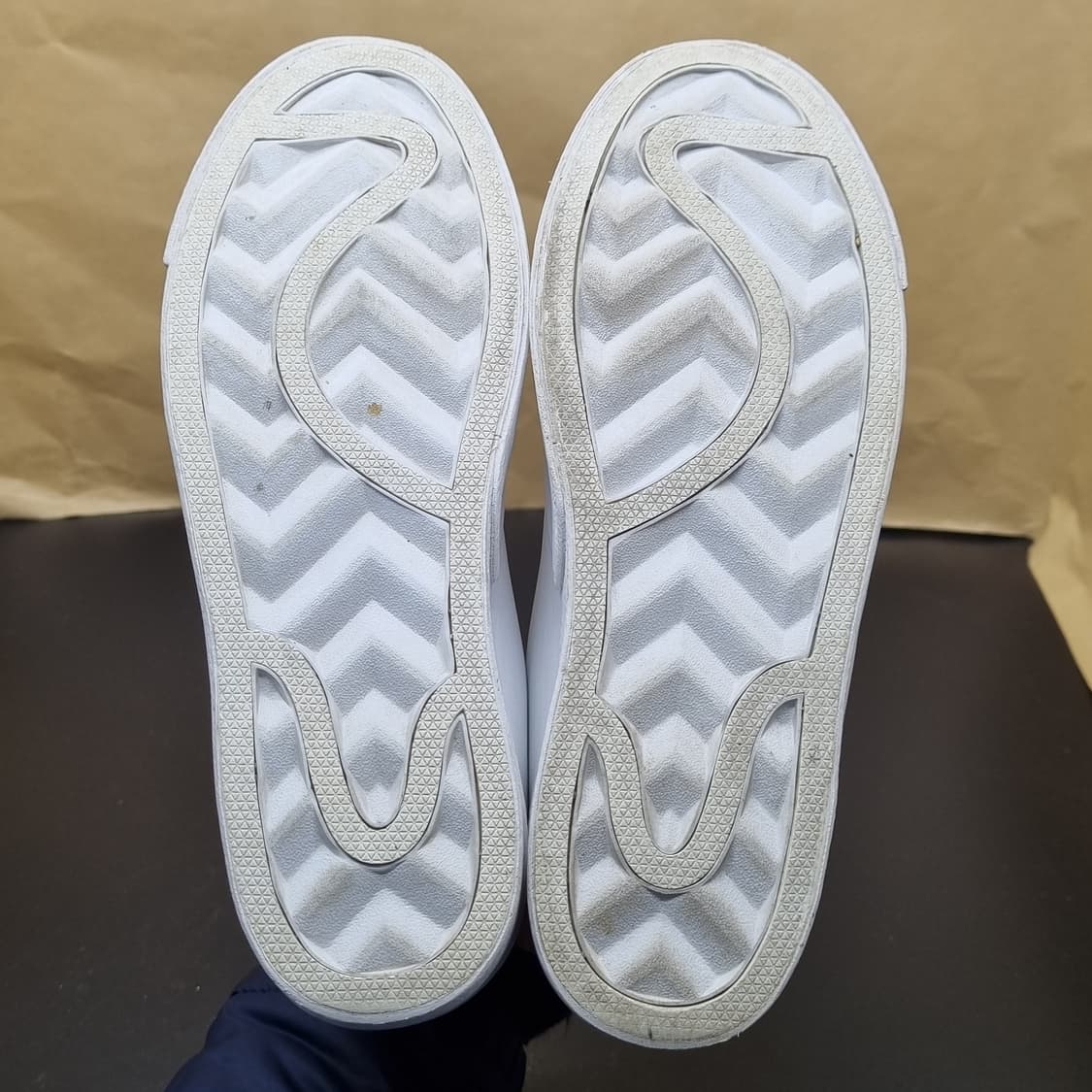 나이키 블레이저 시티이즈 여성슬립온230  상품이미지3