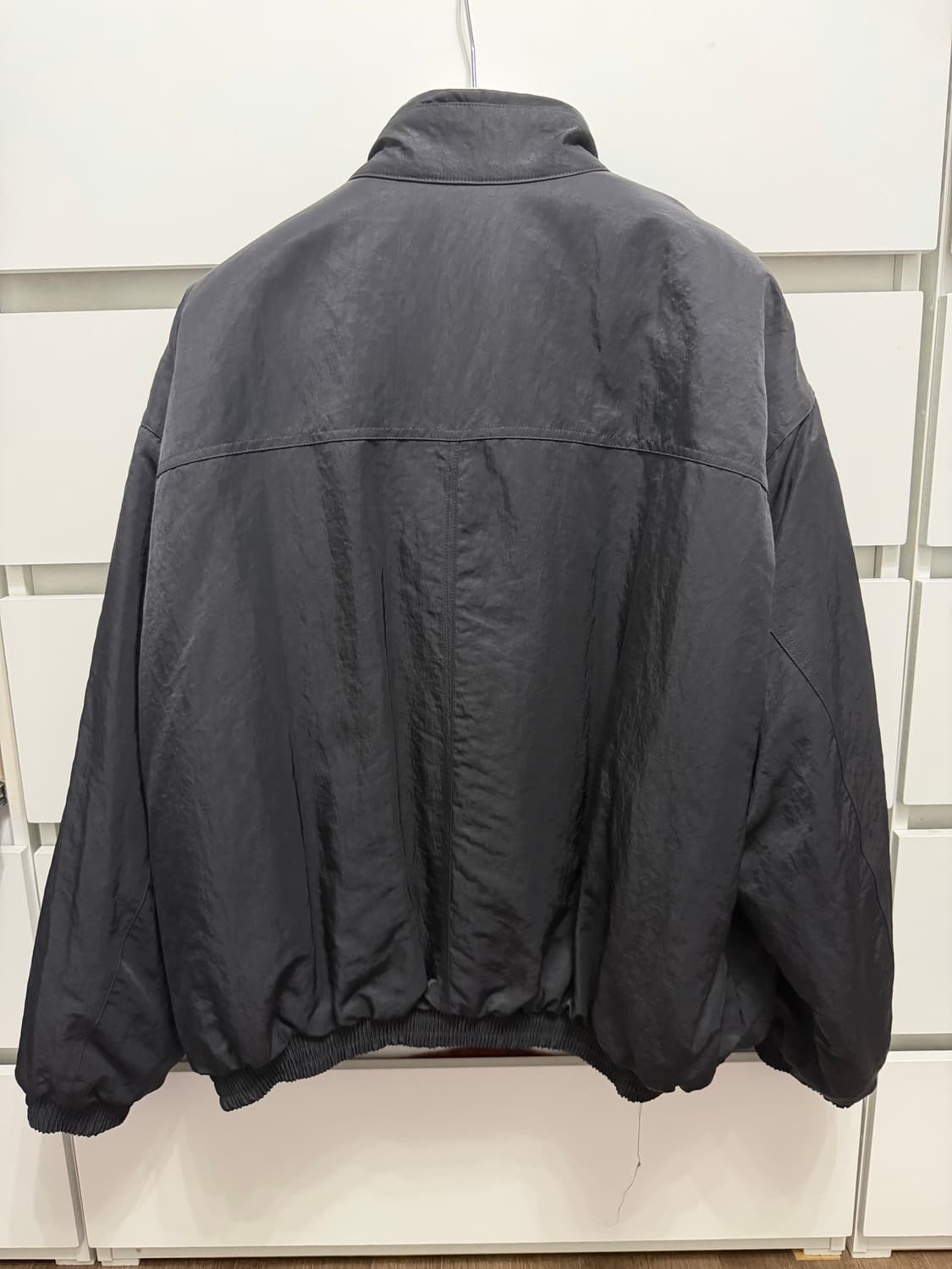 [L] IEY 이에이 와이어 컬러 봄버 자켓 블랙 상품이미지4