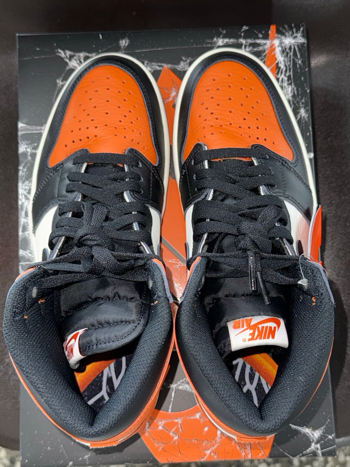 나이키 에어 조던 1 하이 OG Shattered Backboard 상품이미지3