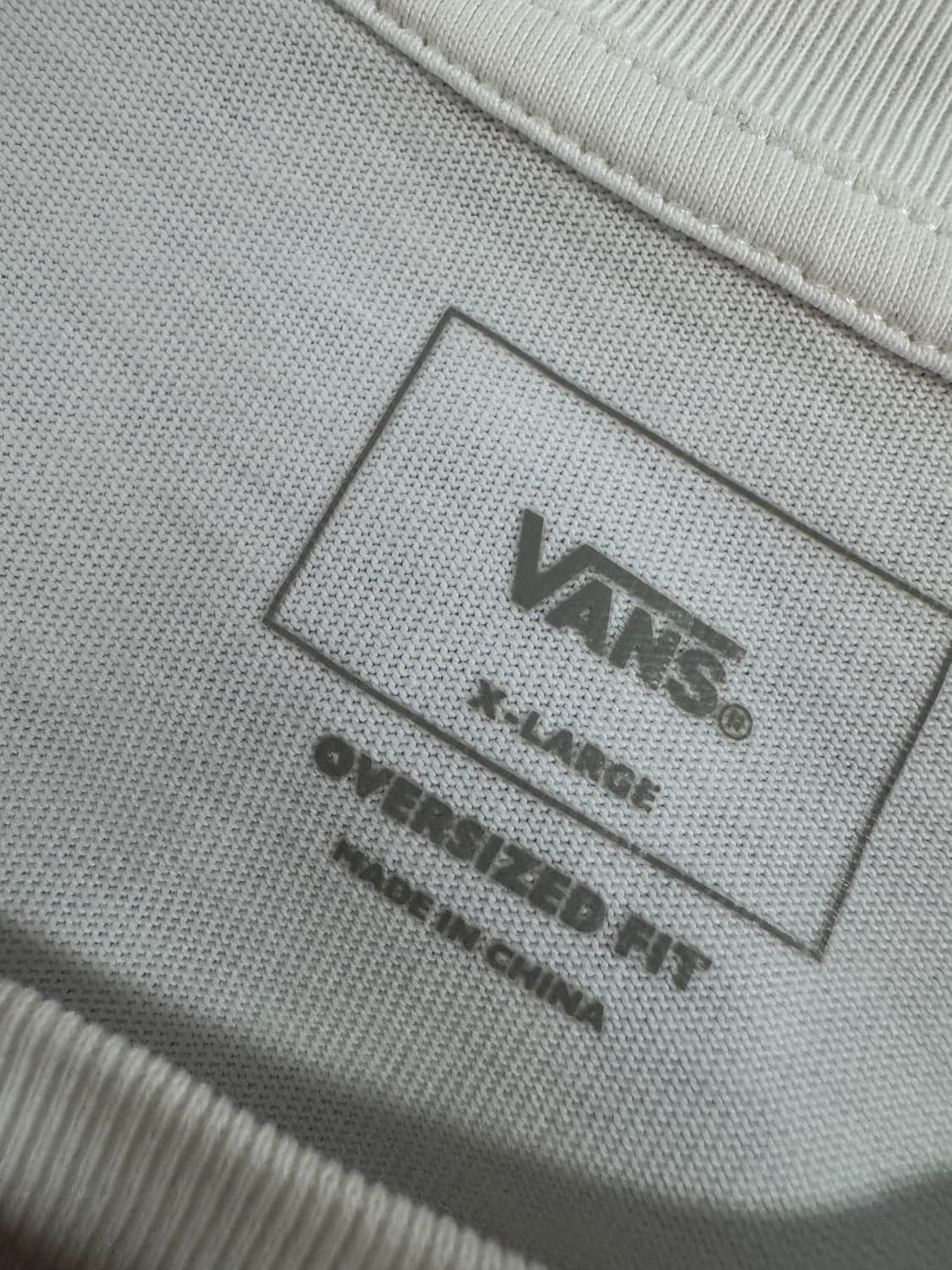반스 Vans 스트릿 뒷 프린팅 오버핏 반팔 티셔츠 XL 화이트 상품이미지4