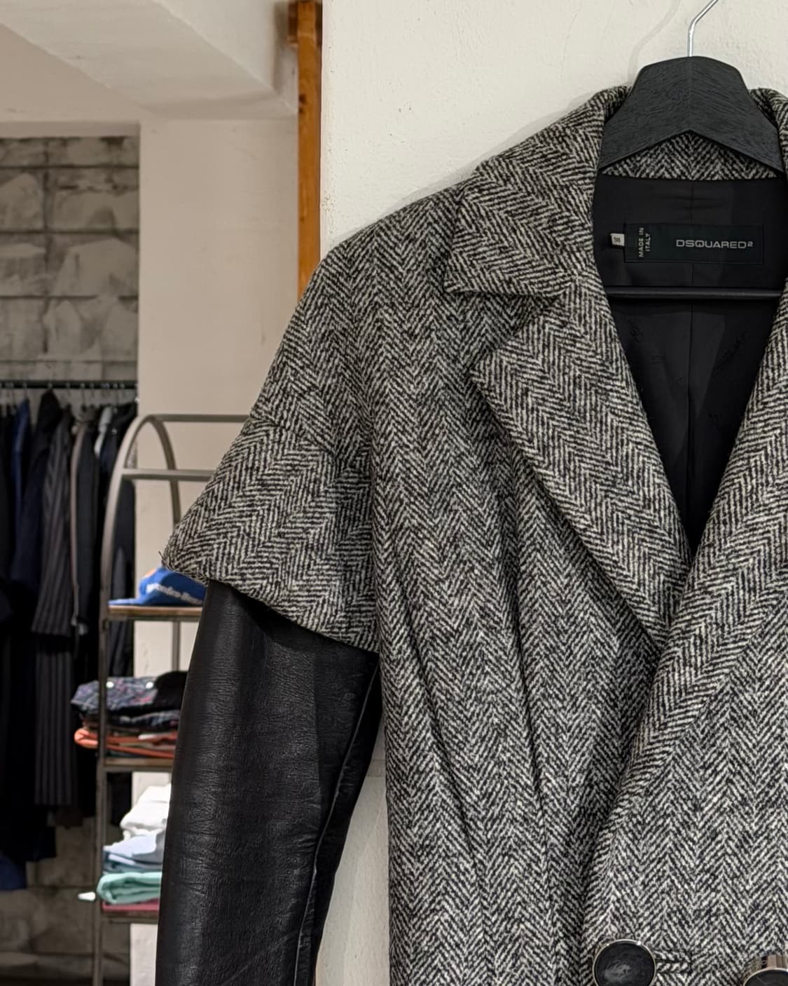 디스퀘어드2 블랙 화이트 헤링본 레더 슬리브 크롭 자켓 상품이미지2