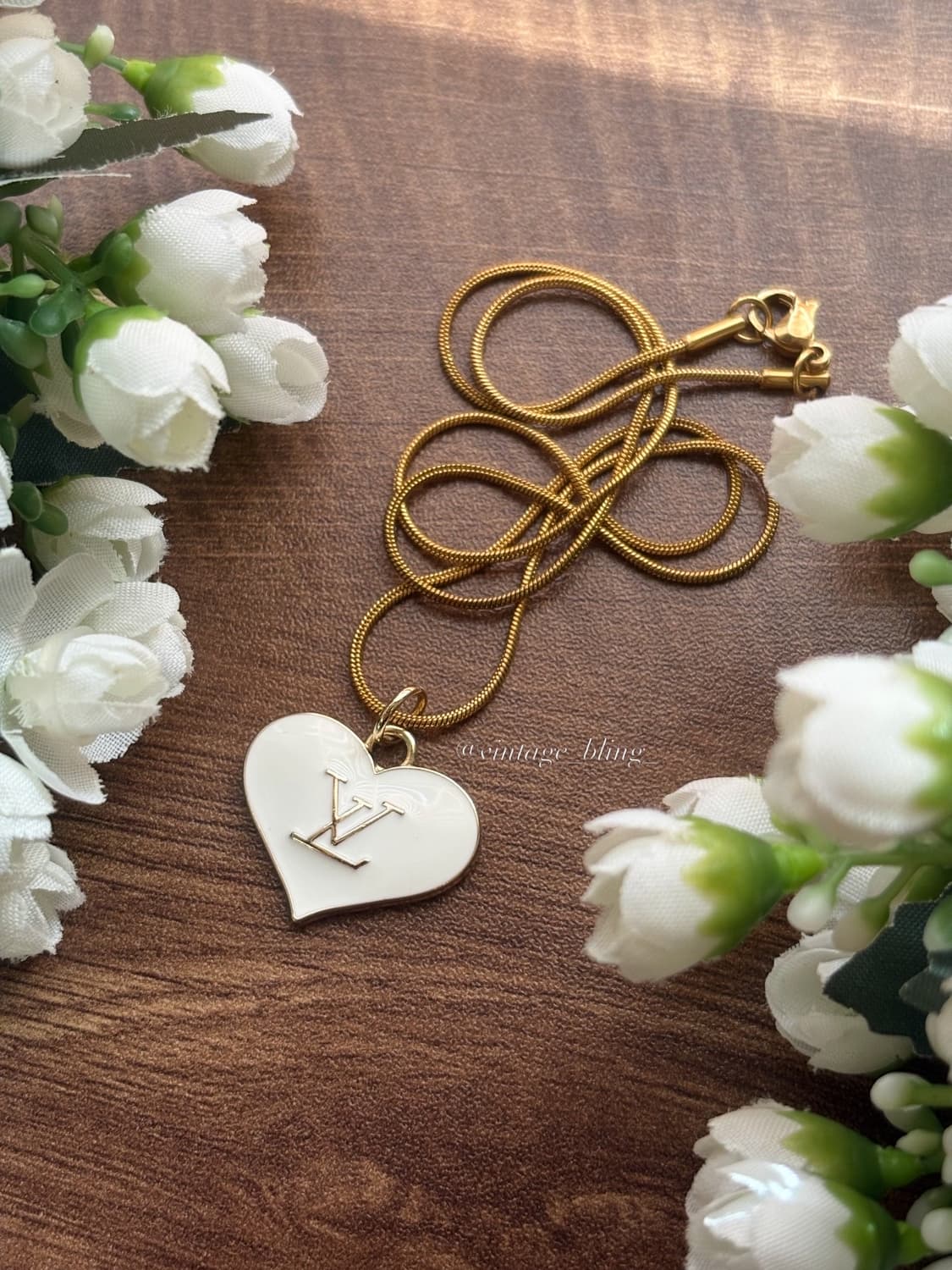 화이트) 루이비통 빅 하트 스네이크 목걸이 상품이미지1