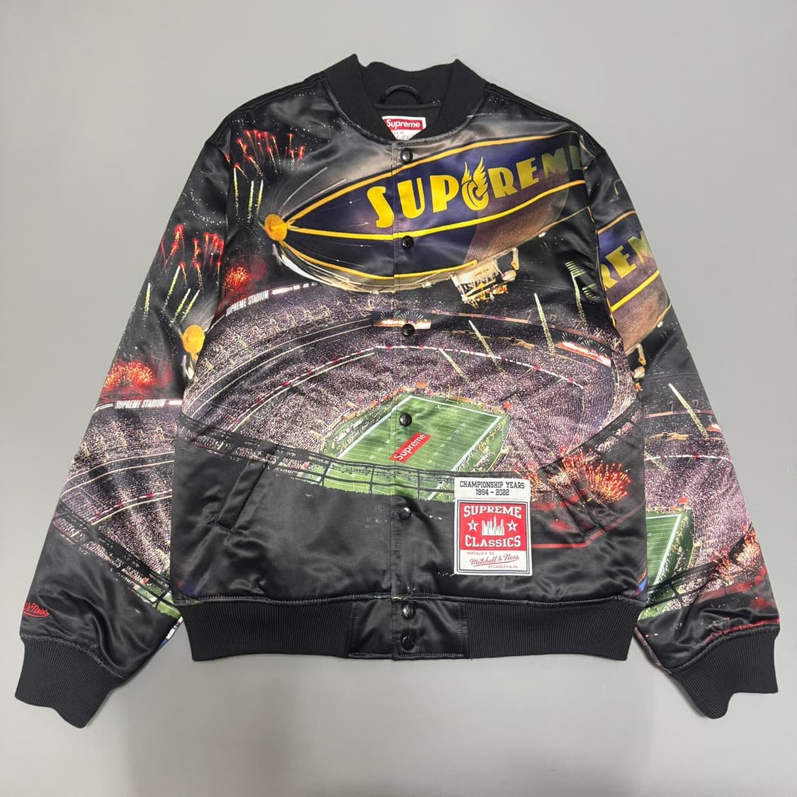 슈프림 22ss week15 미챌 앤 네스 스타디움 사틴 바시티 자켓 상품이미지10
