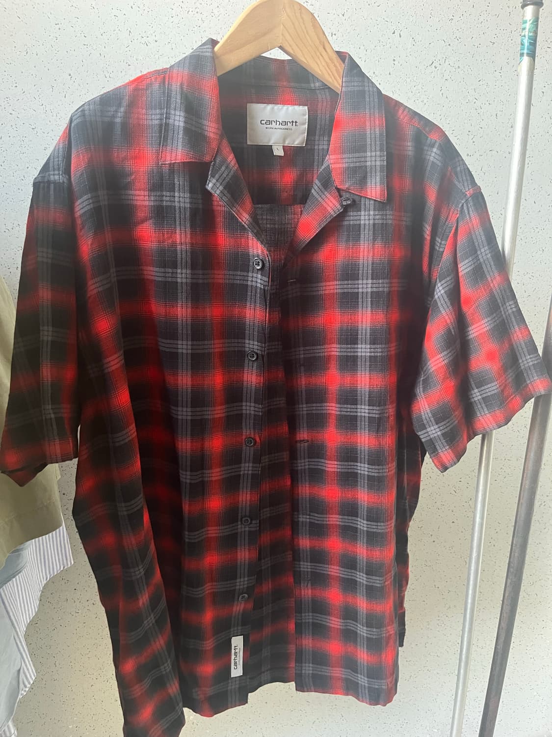 칼하트 WIP 체크 반필 셔츠 상품이미지1