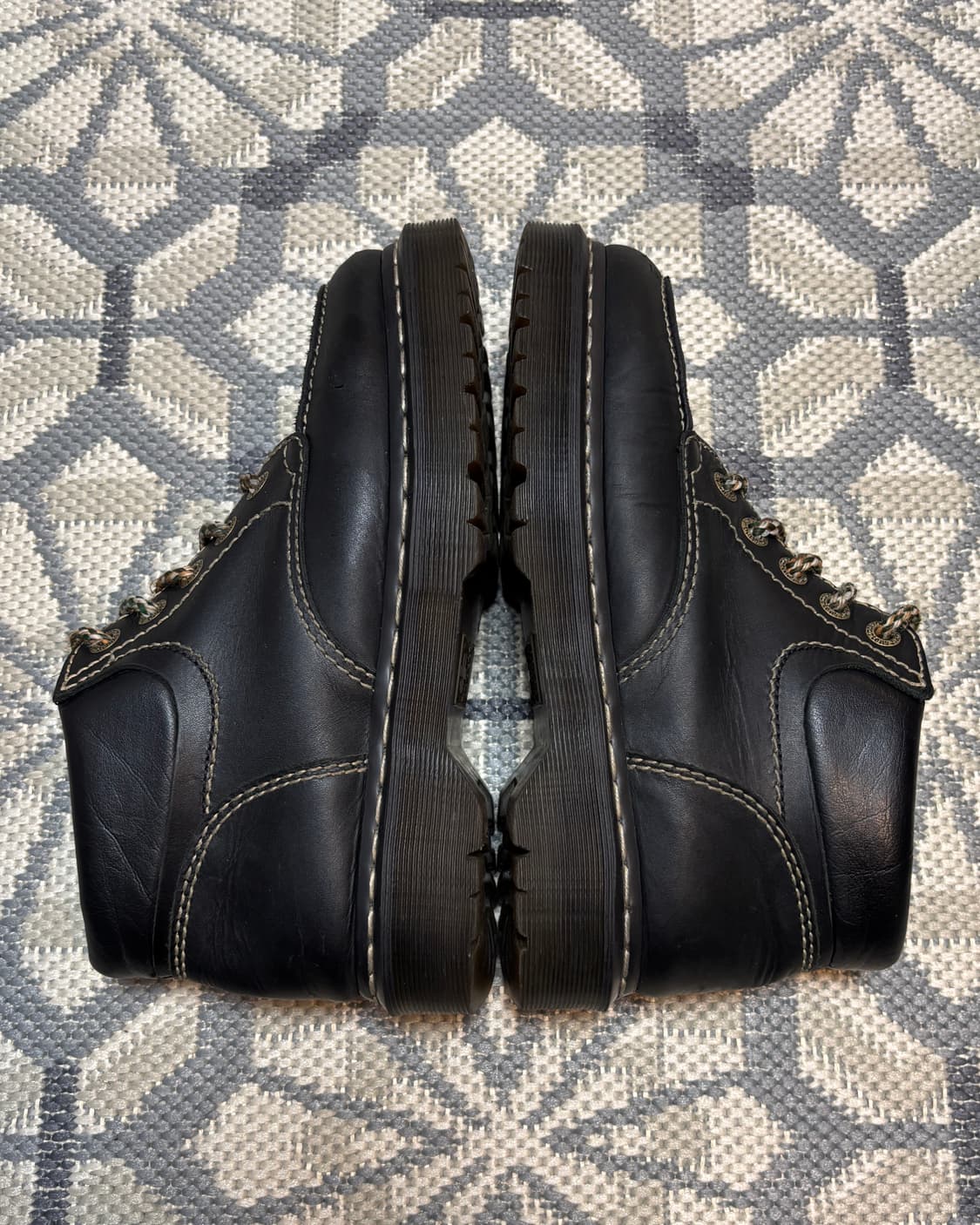 (260) 닥터마틴 필로이 5홀 앵클 부츠 블랙 상품이미지6