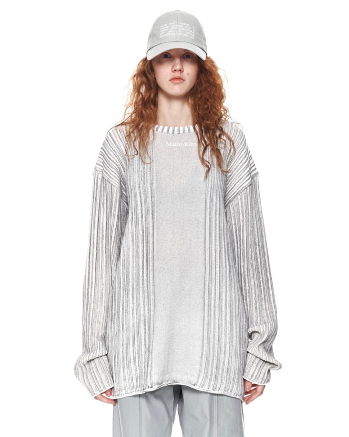 마뗑킴 스트라이프 프린티드 니트 풀오버 그레이 상품이미지1